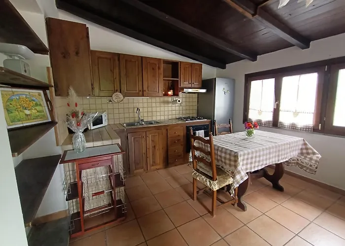 Casa Micuccio 度假居 Torrimpietra